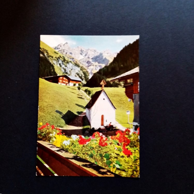 Ansichtskarte-Einödsbach mit Mädelegabelgruppe bei Oberstdorf.