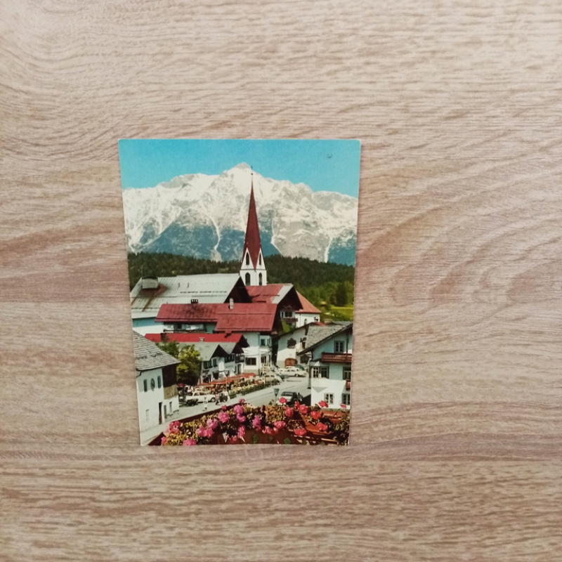 Ansichtskarte- Seefeld in Tirol-Straßenbild gegen Wetterstein.