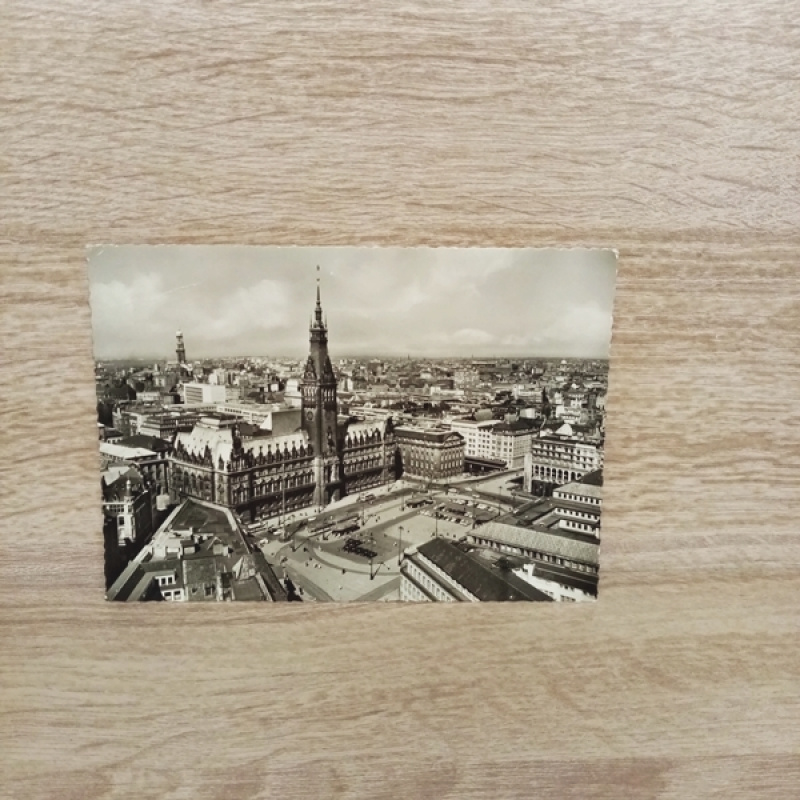 AK-32-Hamburg-Rathausmarkt.