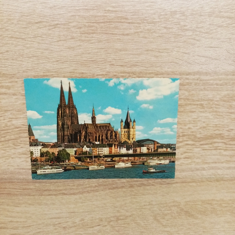 Ak-330- Köln am Rhein. Rheinufer mit Dom.