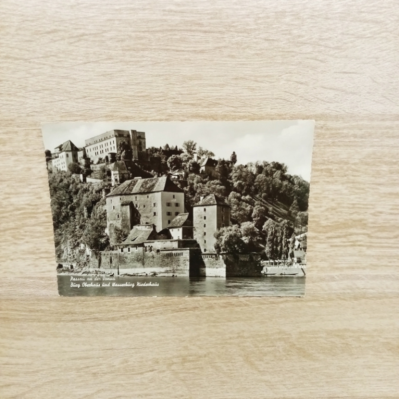 AK-182-Dreiflüssestadt-Passau. Burg Oberhaus und Wasserburg Niederhaus.